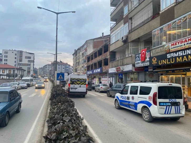 Merdiven boşluğuna düşen çocuk hayatını kaybetti
