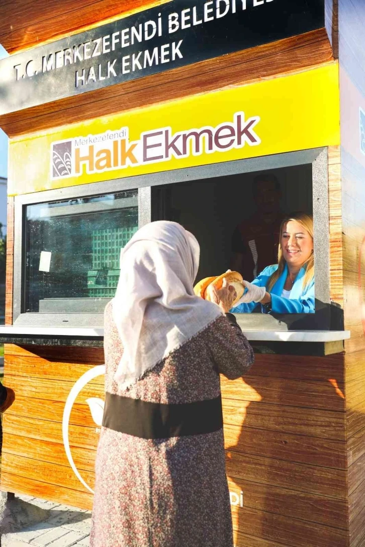 Merkezefendi’de ilk halk ekmek büfeleri açıldı
