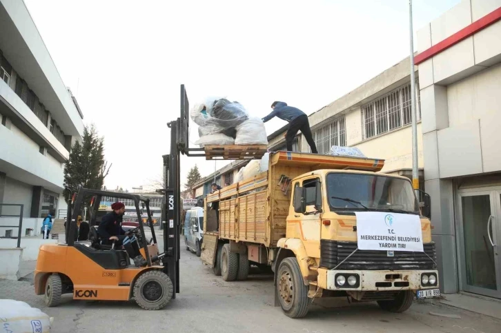 Merkezefendi’den 66 yardım aracı deprem bölgesine gitti
