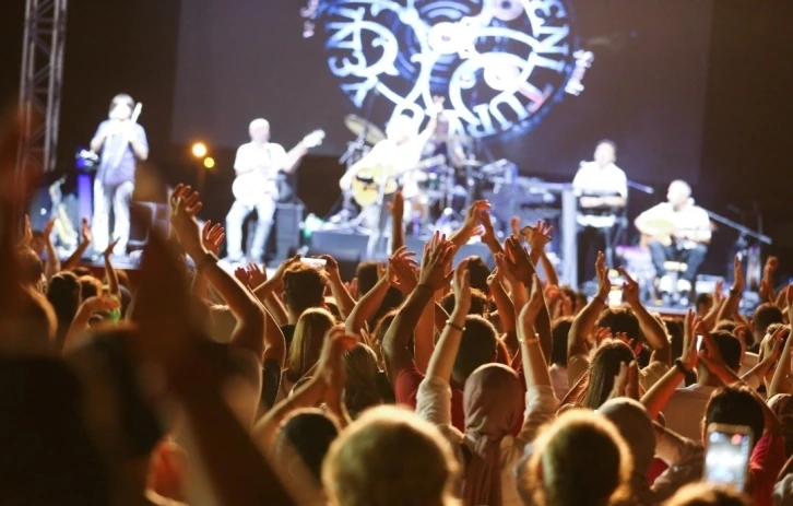 Merkezefendi gençlik festivali coşkuyla başladı
