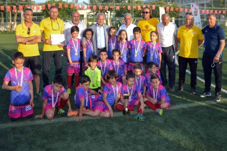 Mersin Büyükşehir Belediyesi 23 Nisan Futbol Turnuvası sona erdi
