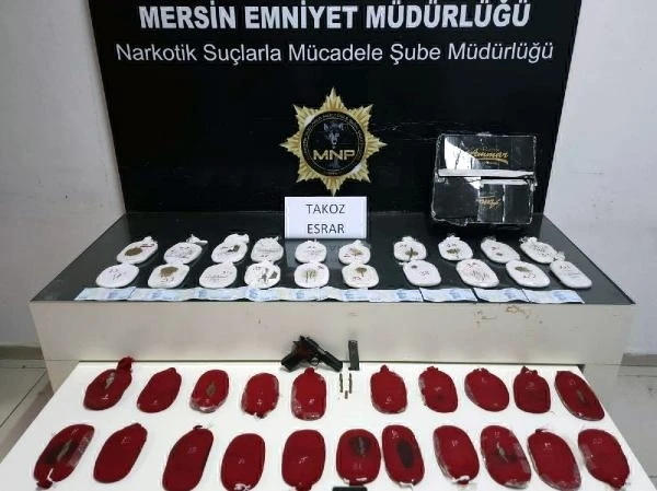 Mersin'de 7 kilo 950 gram esrar ele geçirildi: 2 gözaltı