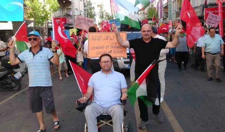 Mersin’de Filistin’e destek, İsrail’e tepki yürüyüşü
