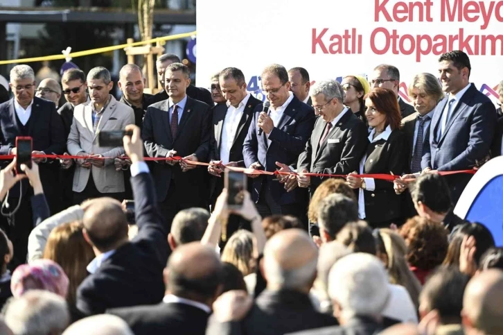 Mersin’de ’Kent Meydanı ve Katlı Otopark’ projelerinin açılışı gerçekleştirildi
