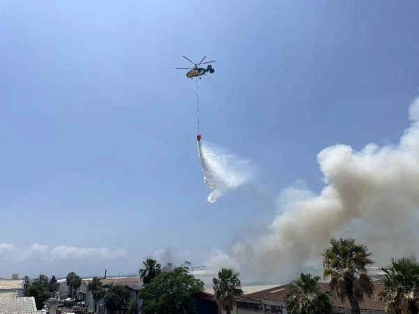 Mersin'de kuruyemiş fabrikasında yangın (2)