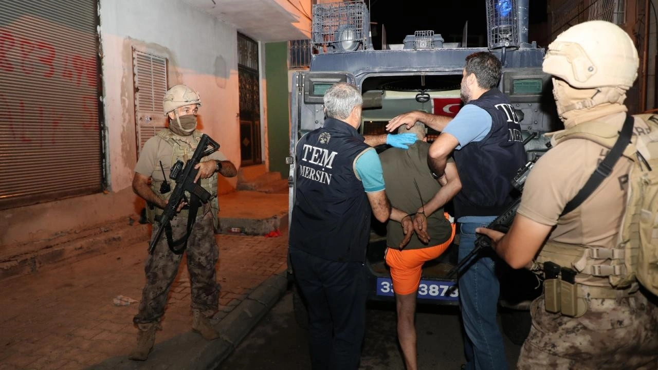 Mersin'de PKK/KCK operasyonu: 14 zanlı yakalandı