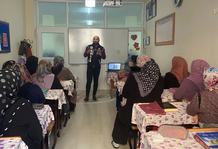 Mersin’de "En İyi Narkotik Polisi Anne" projesi eğitimleri sürüyor
