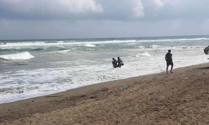 Mersin’de serinlemek için denize giren şahıs kayboldu
