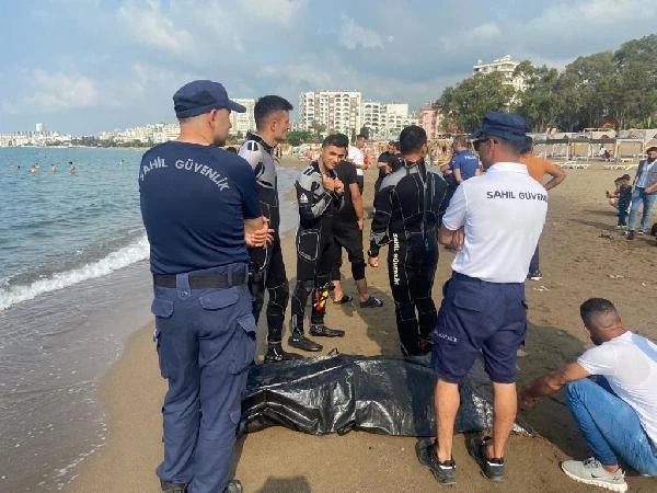 Mersin'de serinlemek için girdiği denizde kaybolan gencin cesedi bulundu