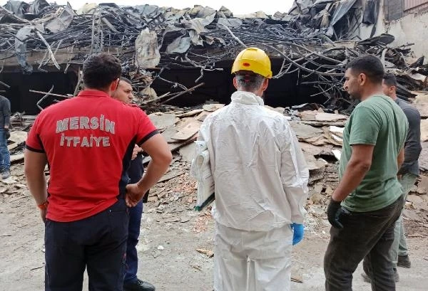 Mersin'deki atölye yangınında, 8 gün sonra kayıp işçiye ait kemikler bulundu