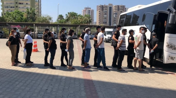 Mersin’deki ’Temizleme’ operasyonunda 4 tutuklama
