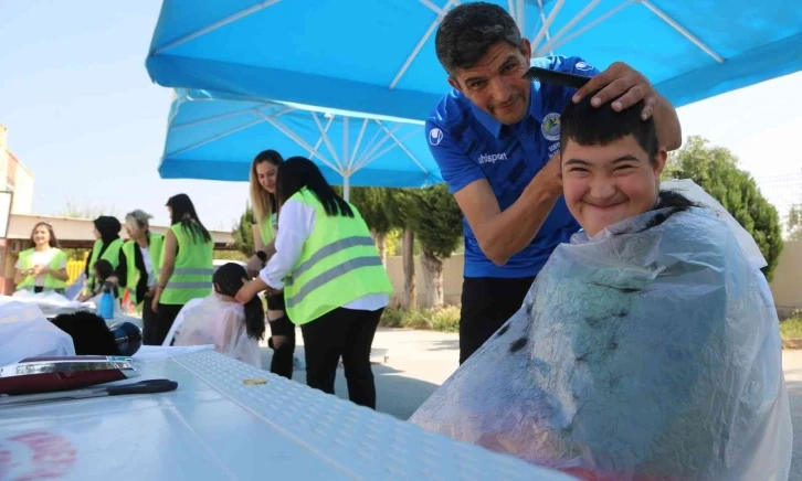 Mersin Erdemli’de özel çocuklara bayram tıraşı
