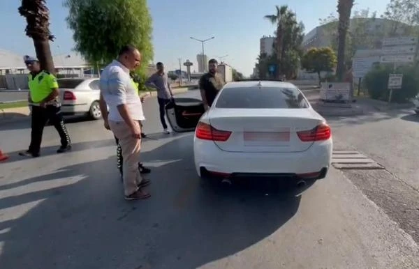 Mersin polisinden egzoz denetimi