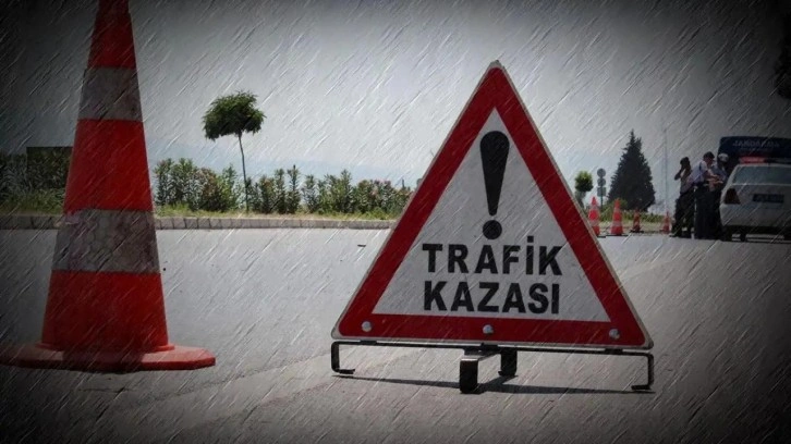 Mersin'de feci kaza: Yoldan çıkan otomobildeki 2 kişi yaralandı