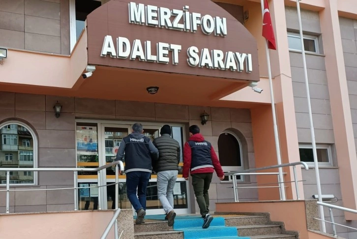 Merzifon’da Uyuşturucu Bulunan Otomobilin Sürücüsü Tutuklandı