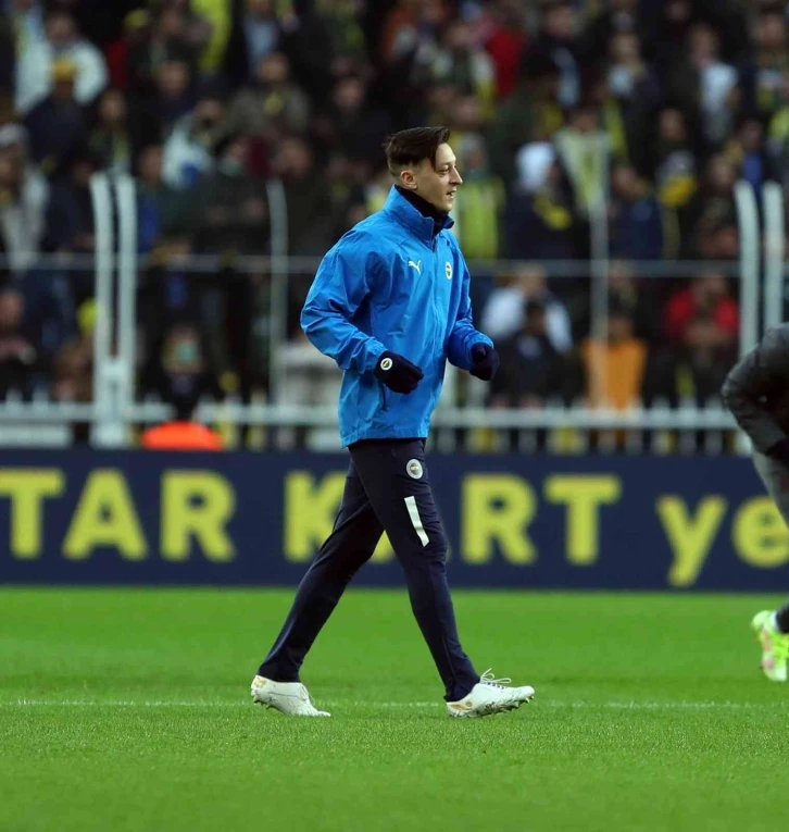 Mesut Özil: "Fenerbahçe’den başka bir takımda kariyerimi noktalamayacağım"
