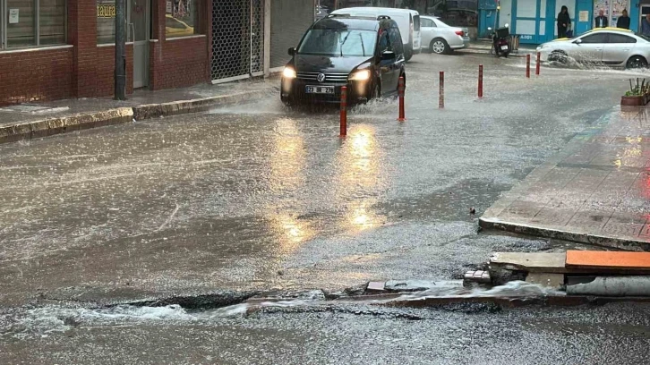 Meteorolojiden Elazığ için sağanak uyası
