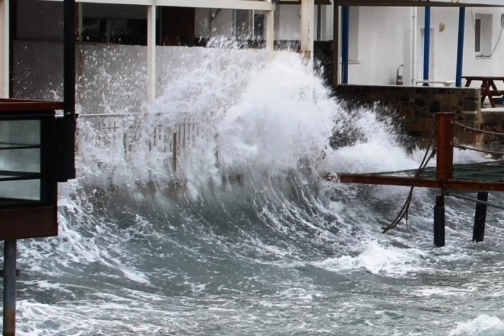 Meteorolojiden Orta ve Güney Ege denizinde fırtına uyarısı
