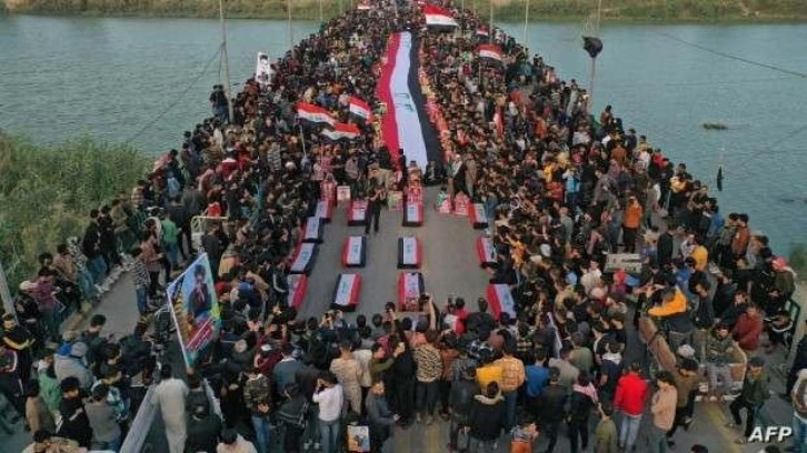 Meydanlara akın ettiler: Bağdat'ta 
