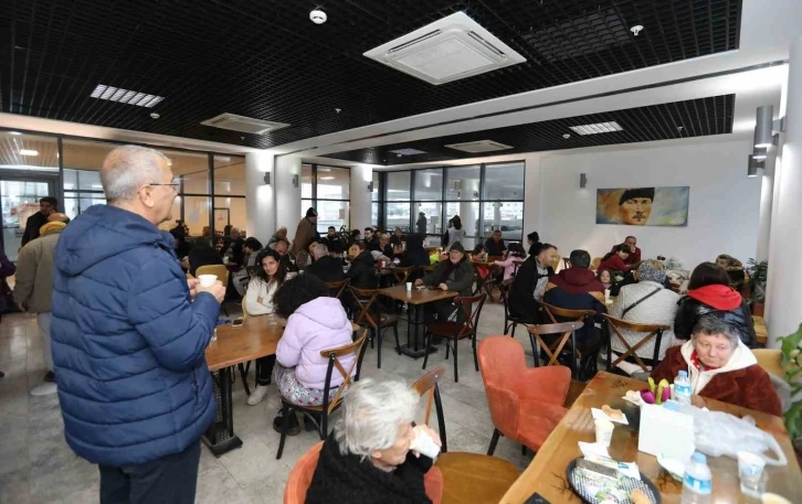 Mezitli Belediyesi, depremin hemen ardından teyakkuza geçti
