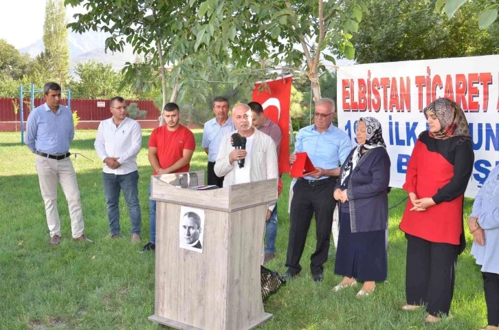 Mezun olduktan 43 yıl sonra tekrar buluştular
