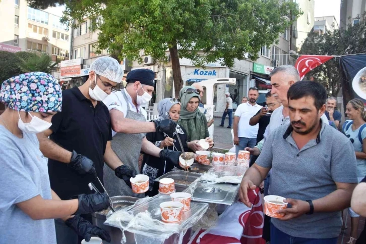 MHP Aliağa’dan aşure ikramı
