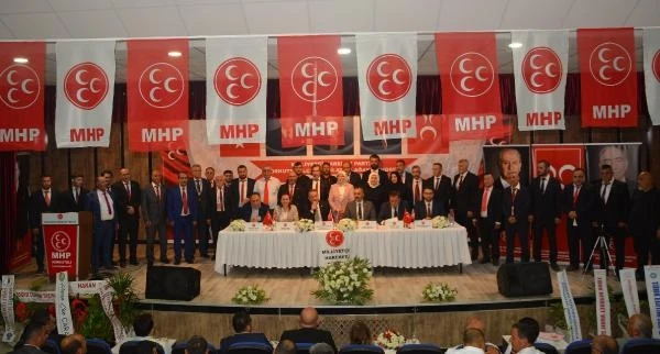 MHP Korkuteli İlçe Başkanı Medine Yapılmışev güven tazeledi