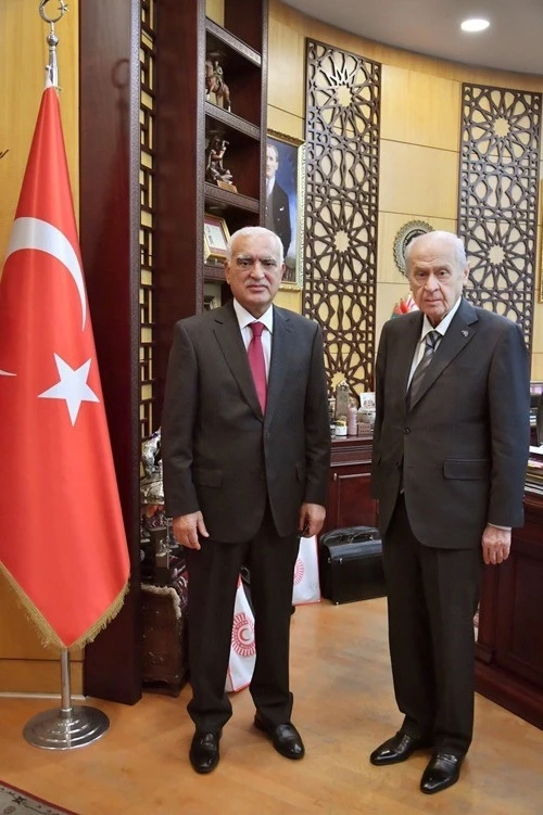 MHP lideri Bahçeli ile Türkmeneli Partisi Genel Başkanı Sarıkahya görüştü
