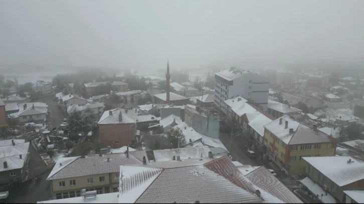 Mihalıççık’taki kar manzarası havadan görüntülendi
