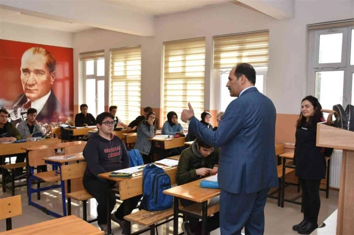 Milli Eğitim Müdürü Gün, sınava girecek olan öğrencilere sınav ile ilgili önemli hatırlatmalarda bulundu
