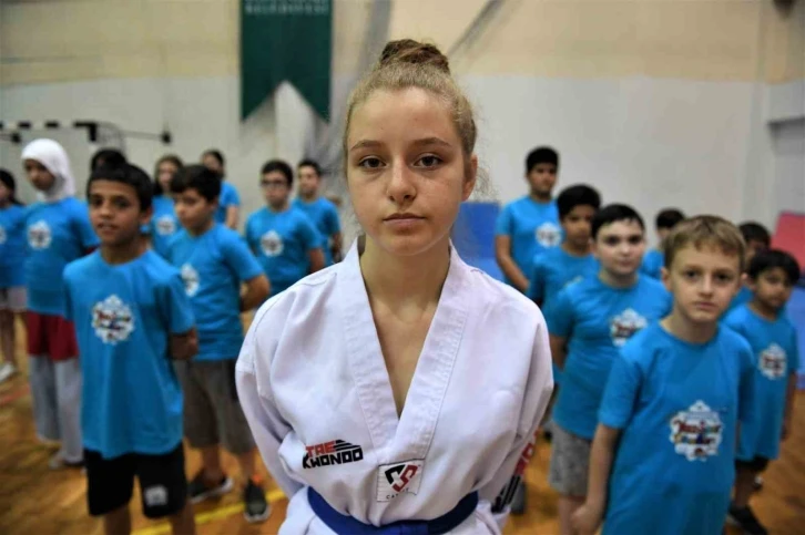 Minik judo ve taekwondocular sertifikalarını aldı
