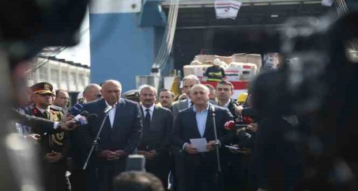 Mısır’dan gelen yardım gemisi Mersin Limanına ulaştı