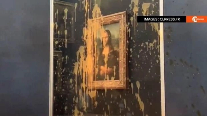 Mona Lisa'ya çorbayla saldırı