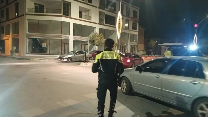 Motosiklet ile otomobil çarpıştı: 1 yaralı
