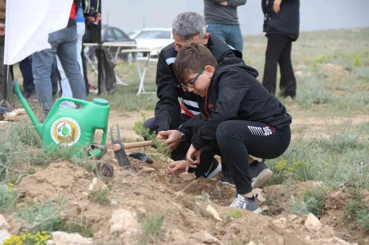 Motosiklet tutkunlarından yanan ormanlar için anlamlı proje
