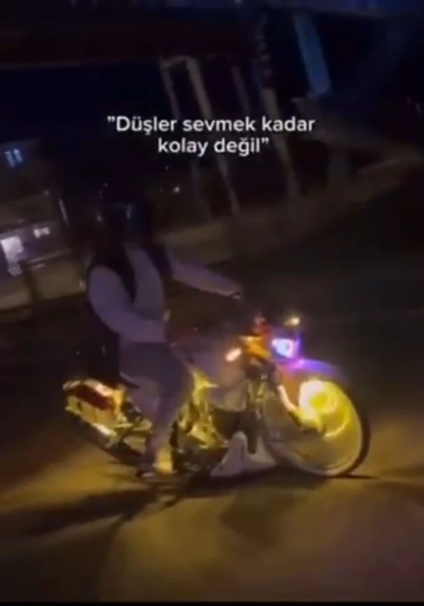 Motosikletiyle sosyal medyada şov yapmıştı: 40 bin lira para cezası kesildi
