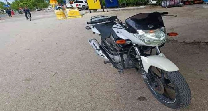 Motosikletleri aynı yöntemle çalıp kayıplara karışıyor