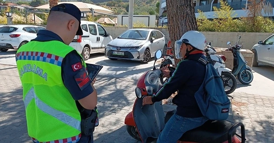 Motosiklette kask kullanımına dikkat çekildi
