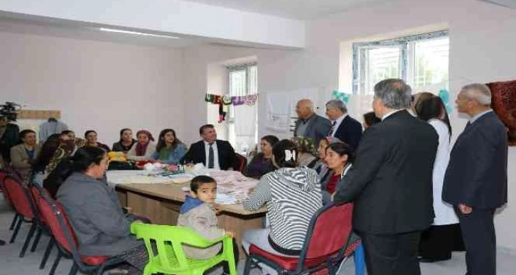 Müdür Aşcı, Tekpınar Köy Yaşam Merkezinde incelemelerde bulundu