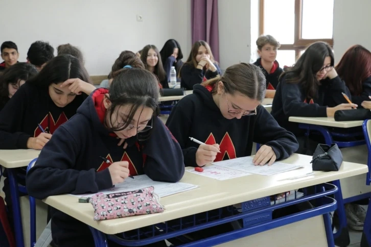 Muğla’da 36 bin 334 öğrenci düzenlenen ortak sınavda ter döktü
