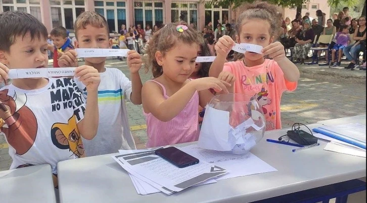 Muğla’da anasınıfı ve ilkokula başlayacak öğrenciler için şube belirleme kuraları çekiliyor
