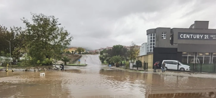 Muğla’da şiddetli yağış etkili oldu
