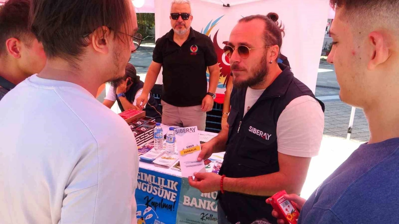 Muğla’da üniversite öğrencilerine siber güvenlik bilgilendirmesi yapıldı
