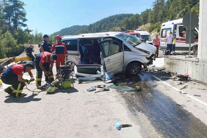 Muğla-Denizli karayolunda kaza: 2 ölü
