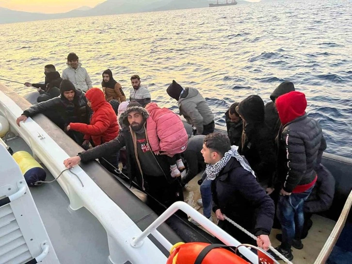 Muğla'nın Datça İlçesi'nde 51 Göçmen Sahil Güvenlik Tarafından Kurtarıldı