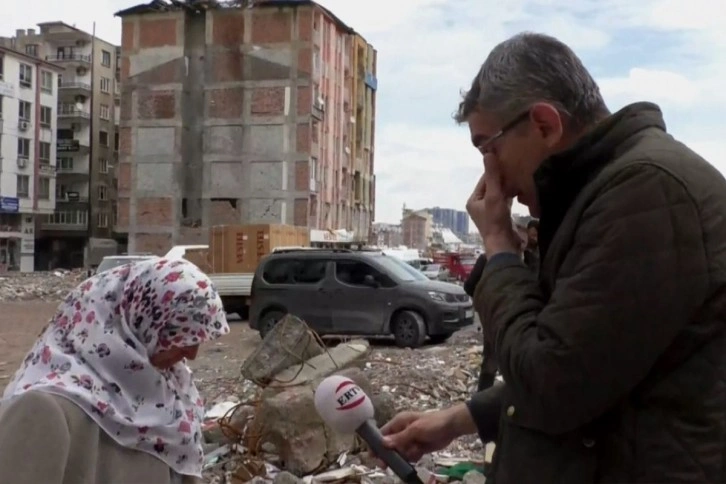 Muhabir canlı yayında gözyaşlarına boğuldu