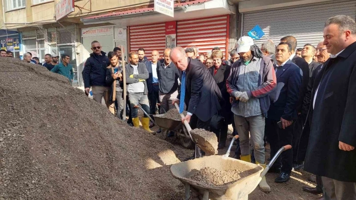 Muharrem İnce: “Çeyrek altın günü gibi toplanıp toplanıp dağılıyorlar"
