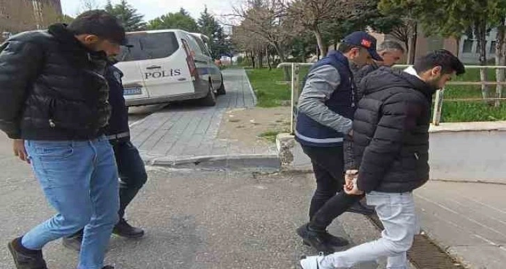 Muhasebeciden 148 bin lira çalan 2 şahıs yakalandı