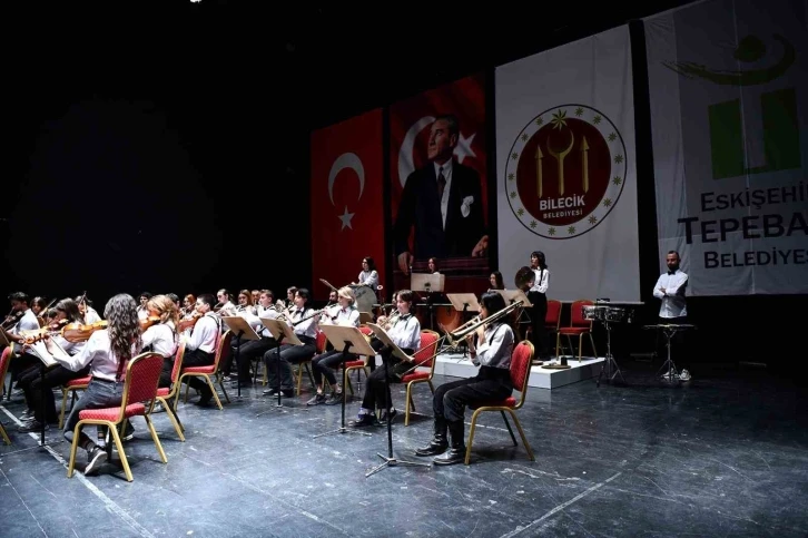 Muhteşem çocuklardan muhteşem Cumhuriyet konseri
