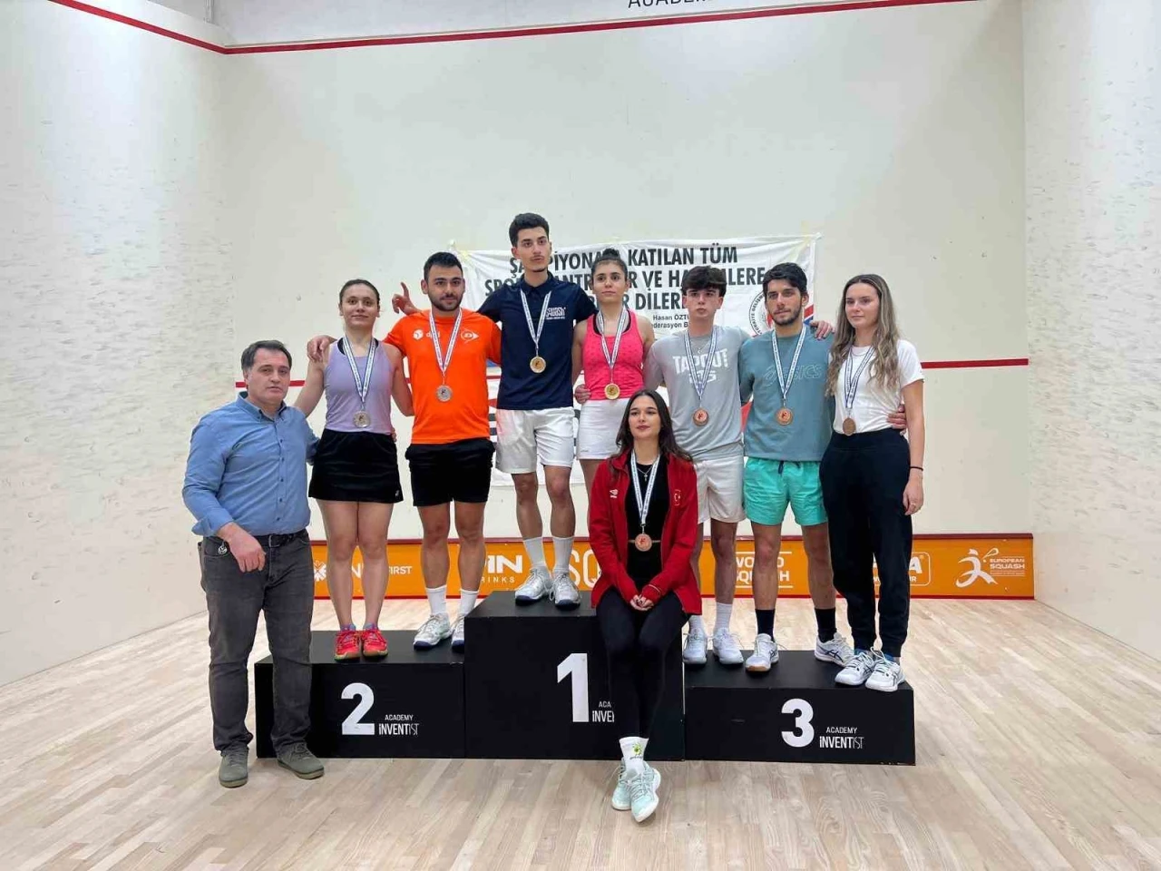 Muratpaşa Belediyesi squash takımı gözünü olimpiyatlara dikti
